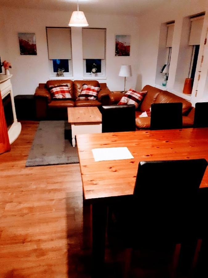 Cosy 3 Bedroom Home In Centre Of Brodick Kültér fotó